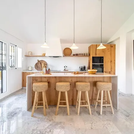 Villa Solazul In El Atabal, By Tcm *