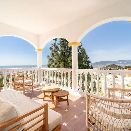 Villa Solazul In El Atabal, By Tcm Malaga